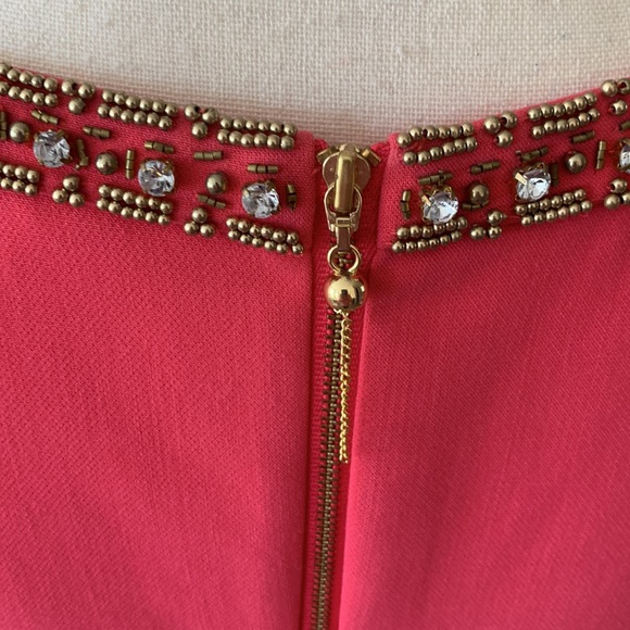 LILLY PULITZER CORAL DRESS WITH EMBELLISHED NECKLINE GOLD & SILVER BEADI… - Picture 5 of 9